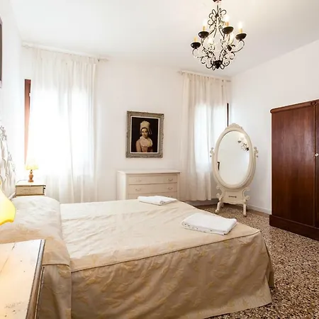 Prince Apartments Venice Exterior photo