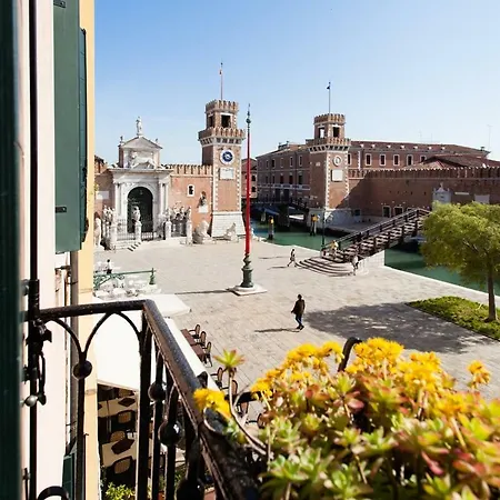 Prince Apartments Venice Exterior photo