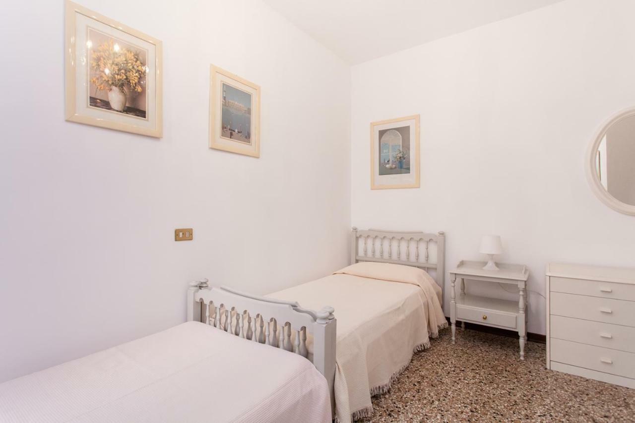 Apartment Prince Apartments Venice