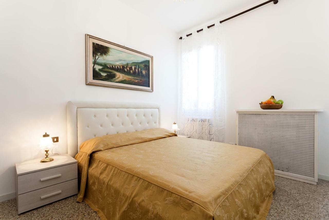 Apartment Prince Apartments Venice